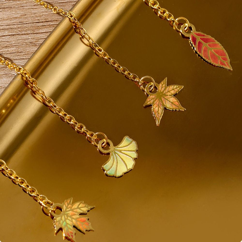 โลหะใบ Bronzing บุ๊คมาร์คหลากส - Stationery And Office Supply Chain บทวิจารณ์และราคา